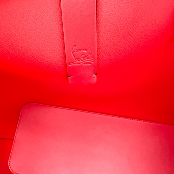 Sold! Christian Louboutin Degrade Loubinthesky East West Cabata Black Red Tote - Picture 7 of 11